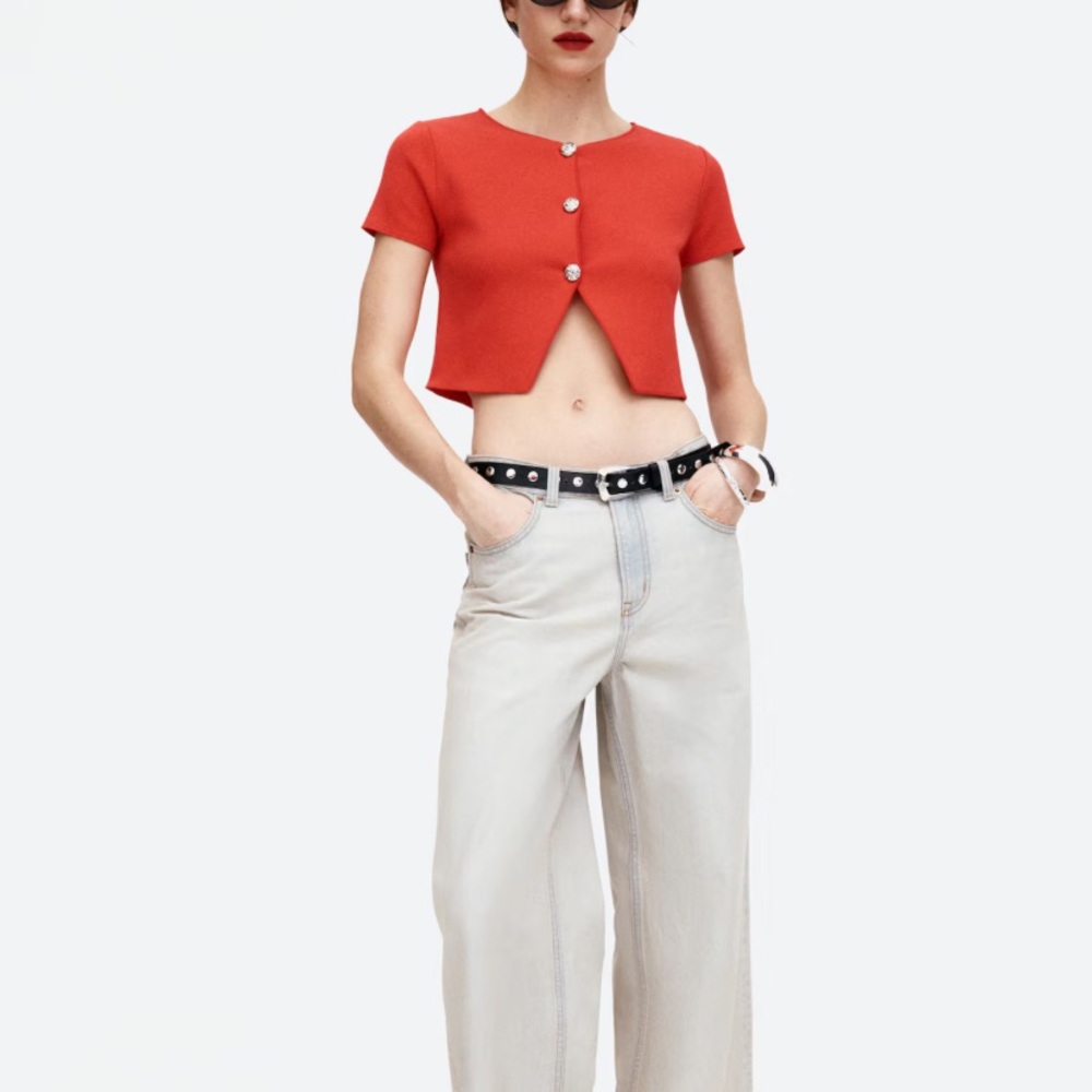 H&M Divided Red Crop Top Cardigan - Picture 4 of 11